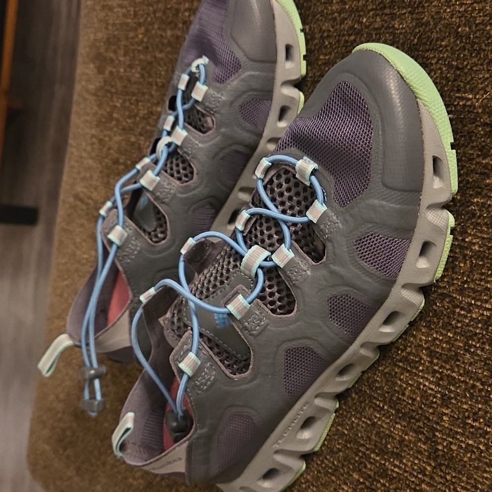 Columbia all terrain heavy duty water shoe